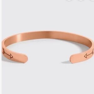 Mint & Lily Gold cuffed Bracelet